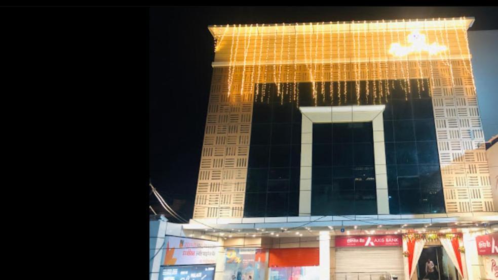 Hotel Royal Palace Hapur Exterior foto